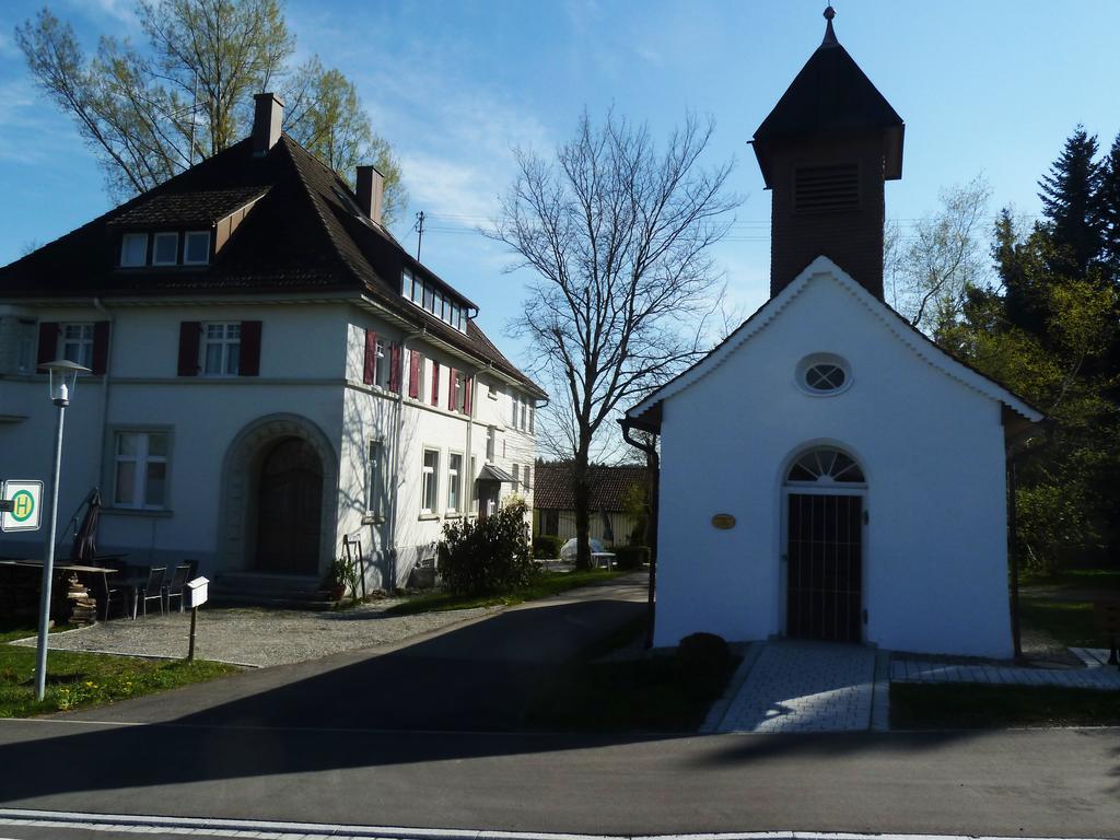 Ferienwohnung Altes Schulhaus Argenbuhl Exterior foto
